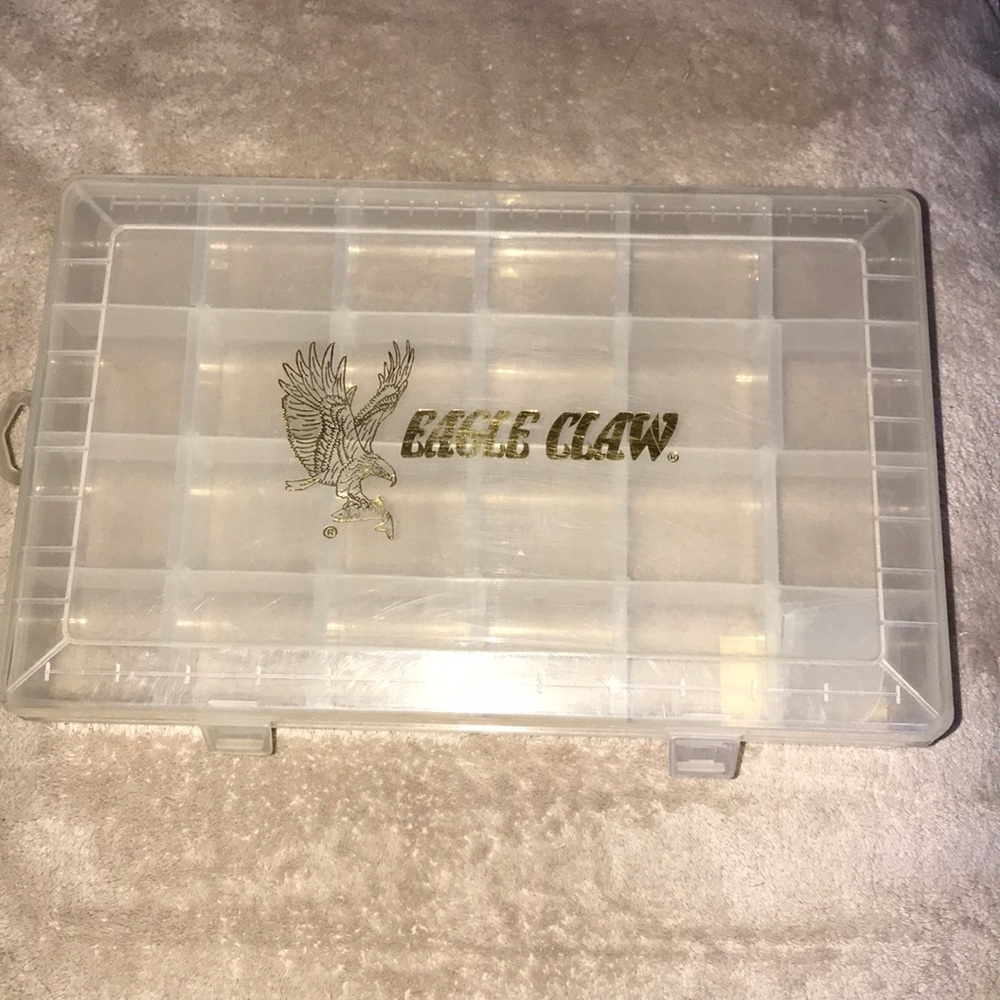 Eagle 🦅 claw plastic organizer w 3 extra inserts